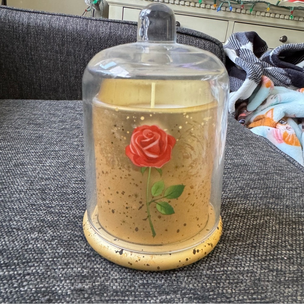 Charmed Aroma Beauty and the Beast Elegant Gold Candle with Red Rose 🌹